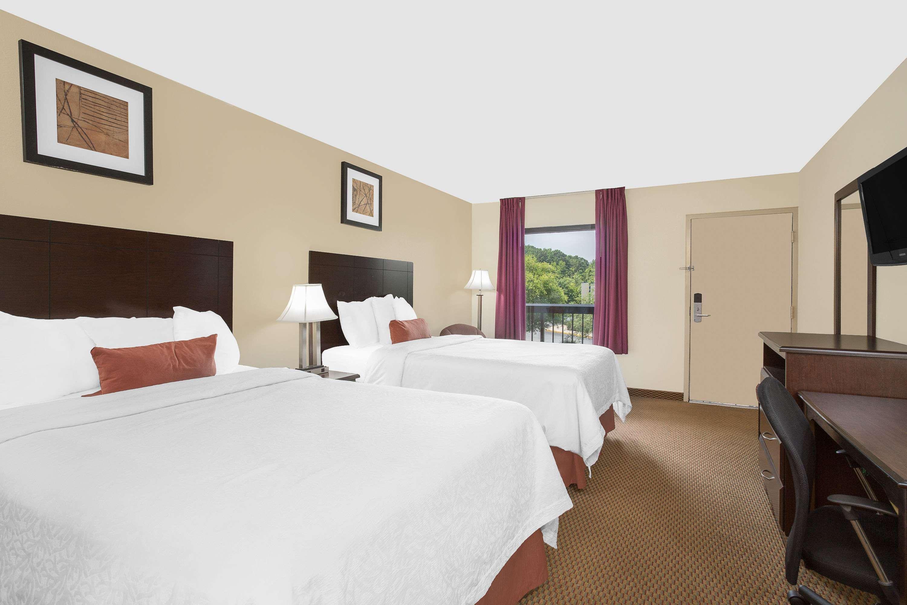 เบย์มอนต์ บาย วินด์แฮม กรีนวิลล์ Hotel ภายนอก รูปภาพ